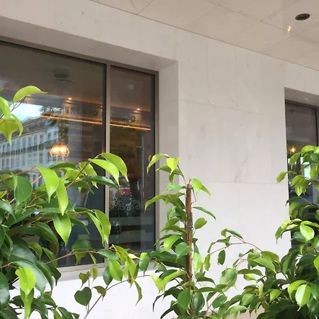 Διαμέρισμα Downtown Design